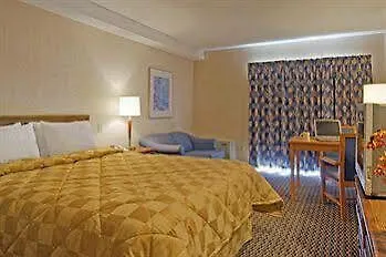 Comfort Inn Aéroport Dorval
